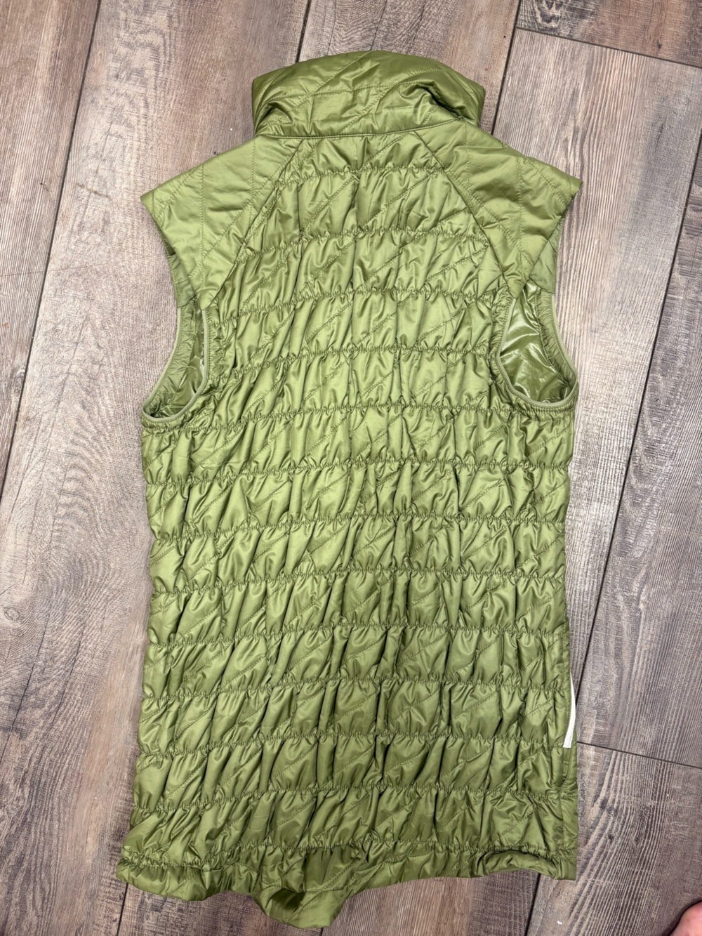 MEC Olive Green Quilted Up-Link Vest with White Zippers - Picture 4 of 4